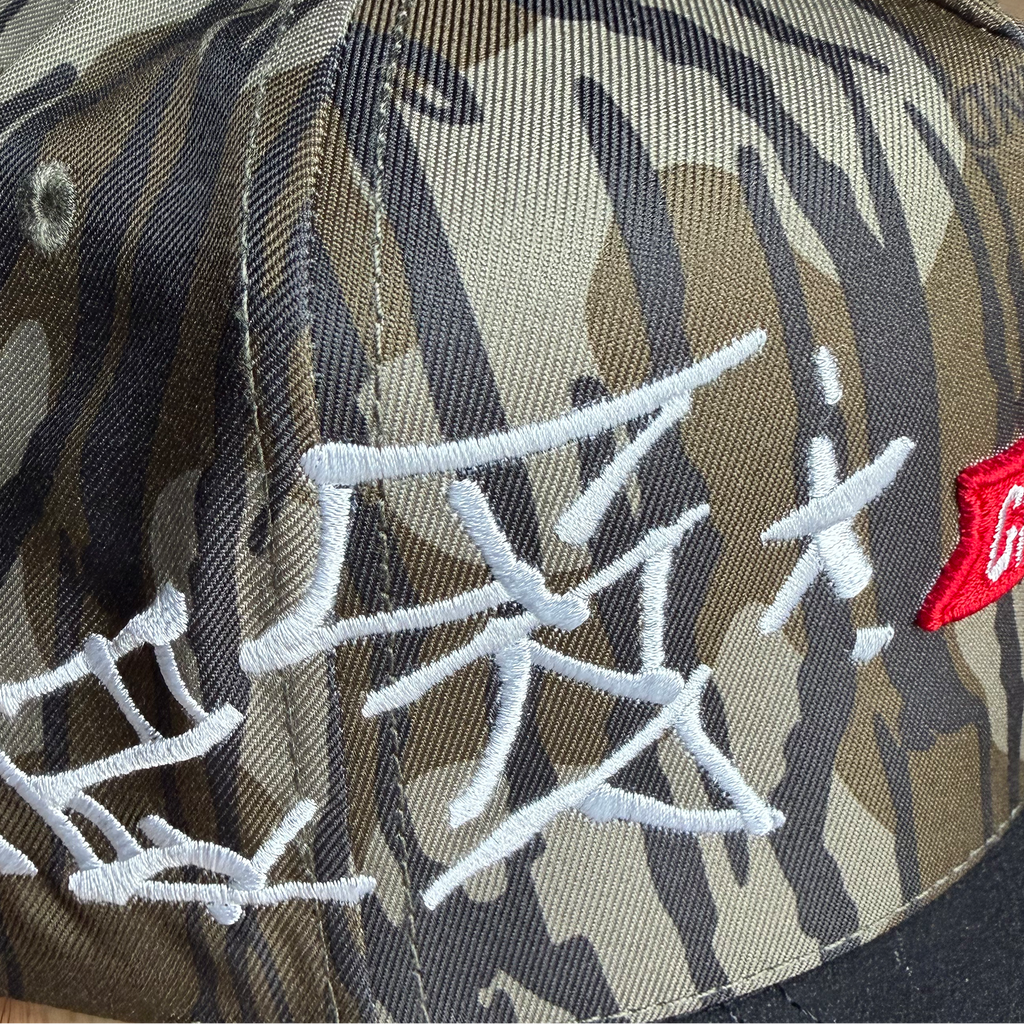 Tag Camo Snapback - Camo/Black